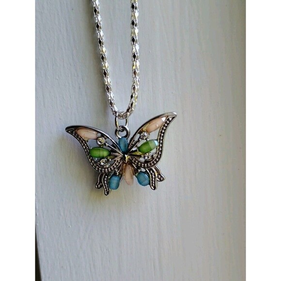 Unbranded Jewelry - Vintage Intricate Beads Silver Tone Butterfly Necklace 18K GF Chain